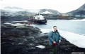 My friend Mike , McMurdo Bay on the coast of Antarctica!!_jpg * 723 x 469 * (33KB)